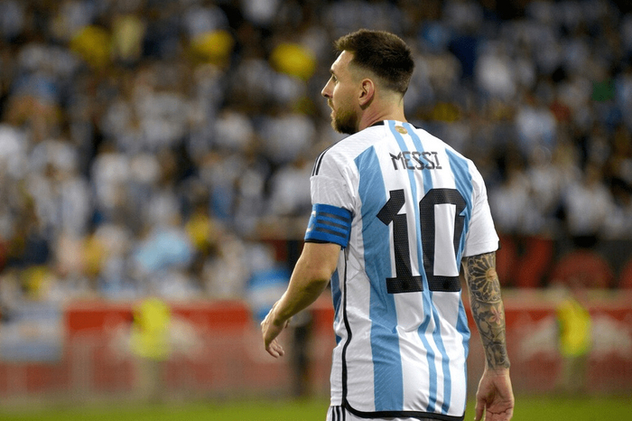 宝威app -关于全明星赛赛程吃紧，阿斯顿维拉赛后回应争议，质疑声仍在，身体对抗强度拉满的信息